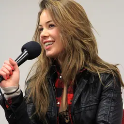 Portrait of Roxanne McKee