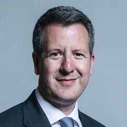 Portrait of Chris Leslie