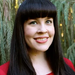 Portrait of Caitlin Doughty