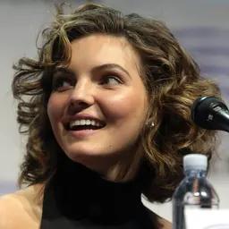 Portrait of Camren Bicondova