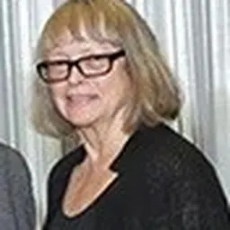 Portrait of Beverly Torok-Storb