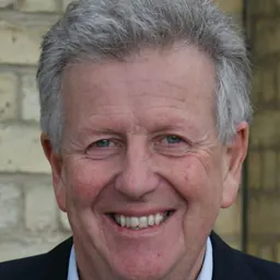 Portrait of Michael Schluter