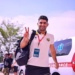 Portrait of Vahid Shafiei