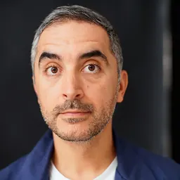 Portrait of Alex Gâlmeanu