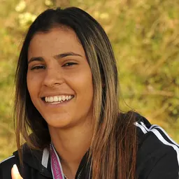 Portrait of Fabiana Simões