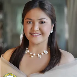 Portrait of Mylyn Pineda-Cayabyab
