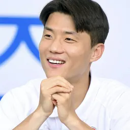 Portrait of Ryu Seung-woo