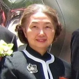 Portrait of Elsie Leung