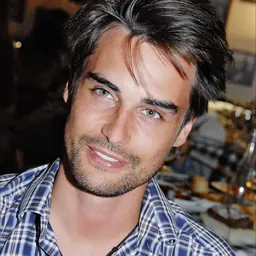 Portrait of Stephen Manas
