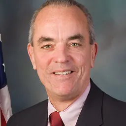 Portrait of Garth Everett