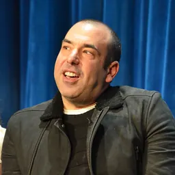 Portrait of Rick Hoffman