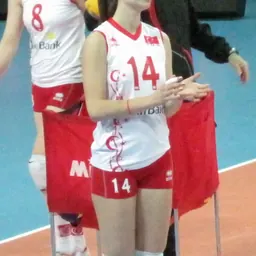 Portrait of Ecem Aknam