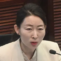 Portrait of Wendy Hong