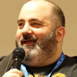 Portrait of Dan Slott
