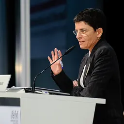 Portrait of Anat Saragusti