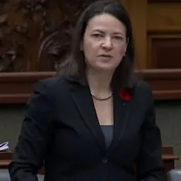 Portrait of Stephanie Bowman