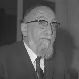 Portrait of Lou Vorst