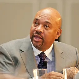 Portrait of Michael Wilbon