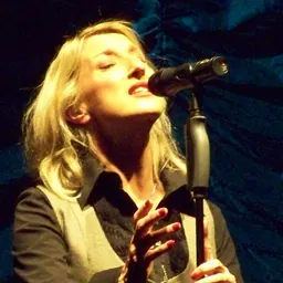 Portrait of Claudia Brücken