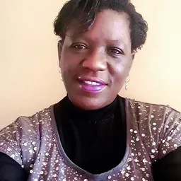 Portrait of Miranda Lowe