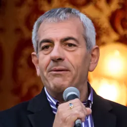 Portrait of Carlos Sobera