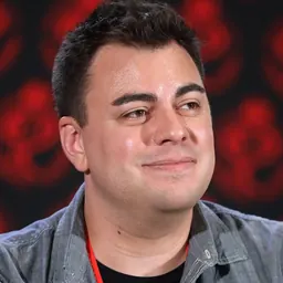 Portrait of Ian Cardoni