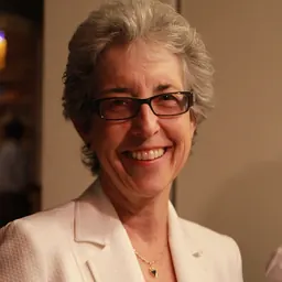 Portrait of Carol Tavris