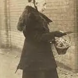 Portrait of Emma Saunders
