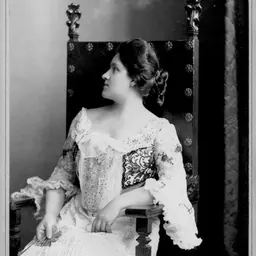 Portrait of Thila Plaichinger
