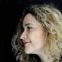 Portrait of Délia Fischer