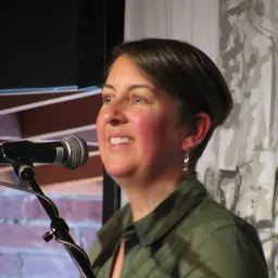 Portrait of Bernadette Geyer