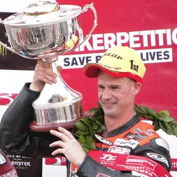 Portrait of Ryan Farquhar