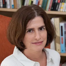 Portrait of Yael Neeman