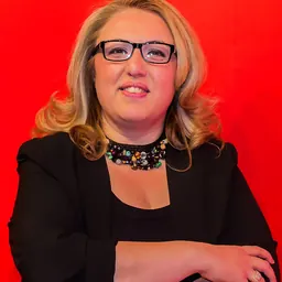 Portrait of Özlem Ünsal