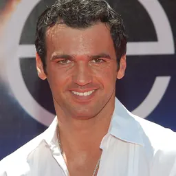 Portrait of Tony Dovolani