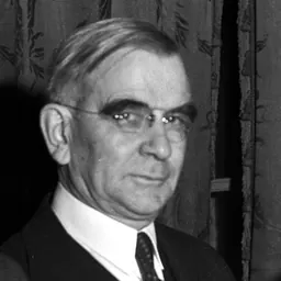 Portrait of Paul Shoup