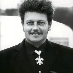 Portrait of Julian Cayo-Evans