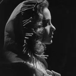 Portrait of Elisa Galvé
