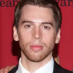 Portrait of Jordan Gavaris