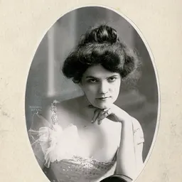 Portrait of Lillian Kemble