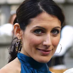 Portrait of Lisa Edelstein