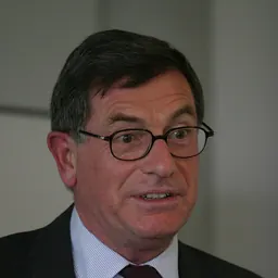 Portrait of Derek Higgs