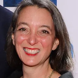 Portrait of Julie Dabrusin