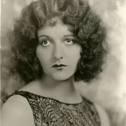 Portrait of Natalie Kingston