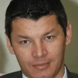 Portrait of Óscar López