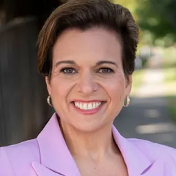 Portrait of Michelle Rowland