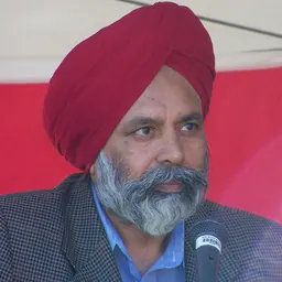 Portrait of Darshan Kang