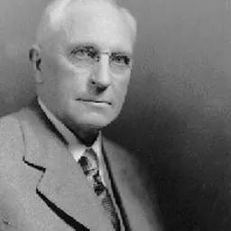 Portrait of Wallace Nutting