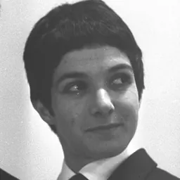 Portrait of Debra Marcus