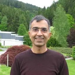 Portrait of Sanjeev Arora